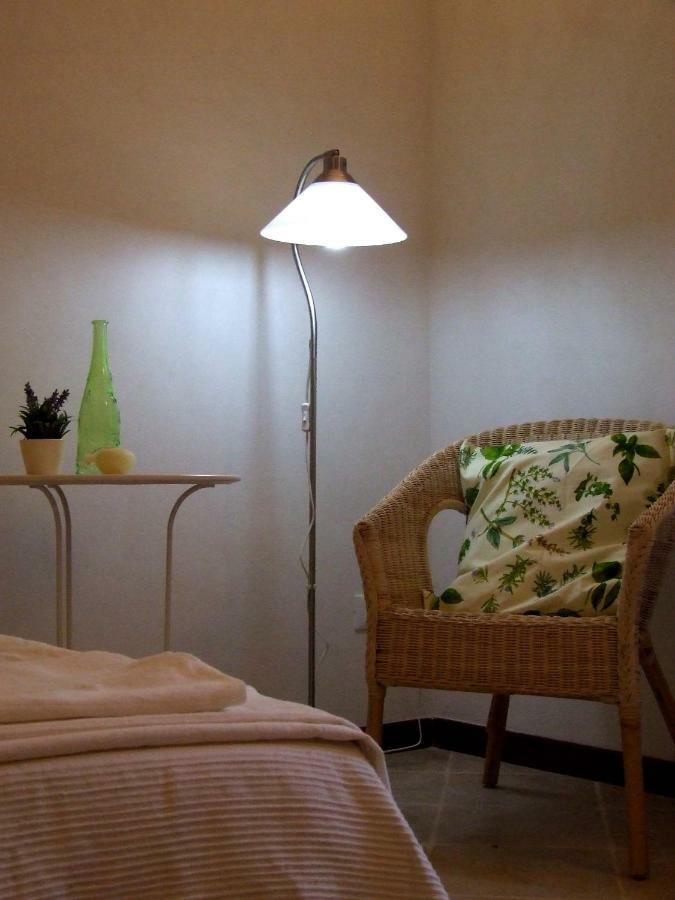Bed and Breakfast Il Giardino Di Viola Челье-Мессапика Экстерьер фото